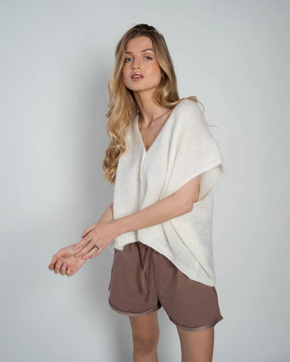 Elli Sleeveless V-Neck