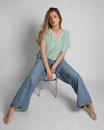 Elli Sleeveless V-Neck